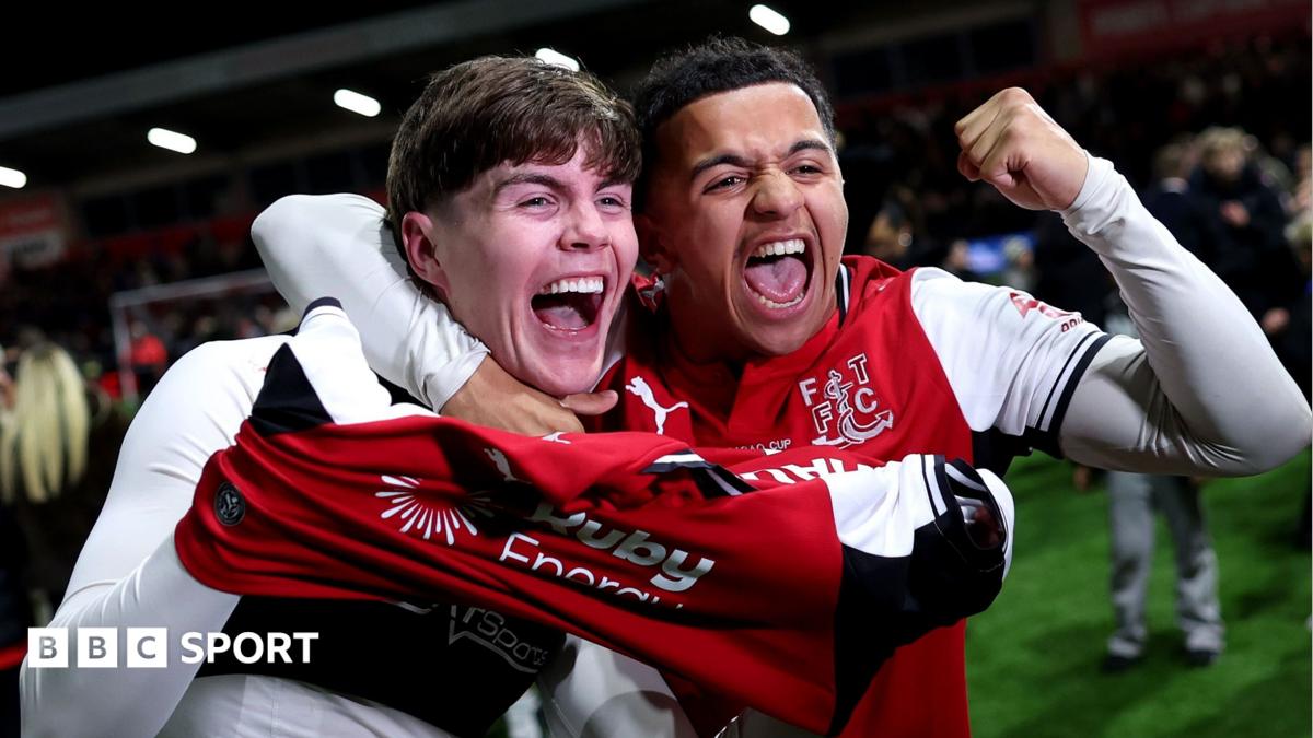 bbc.co.uk — Carabao Cup: Fleetwood 1-1 Arsenal (5-3 pens): League Two outfit stun Premier League champions - BBC Sport